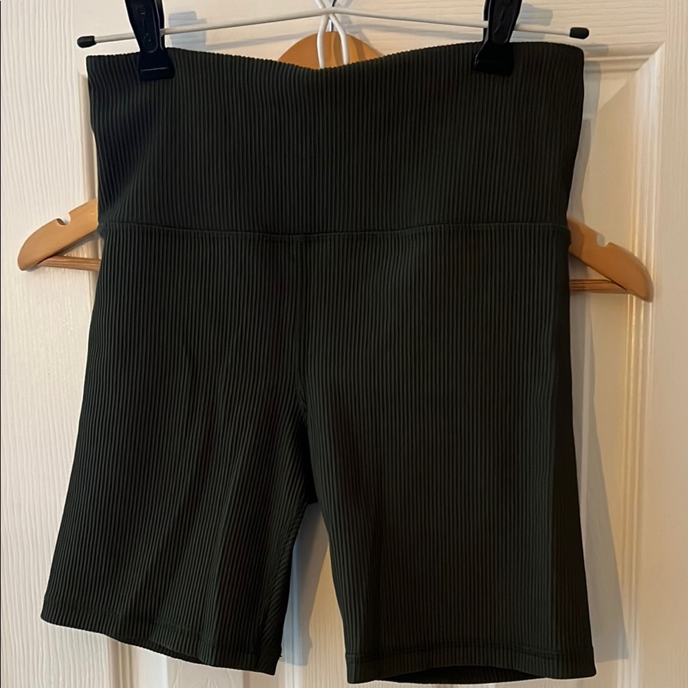 Athleta Olive Green Ribbed Shorts High-Waisted Stretch